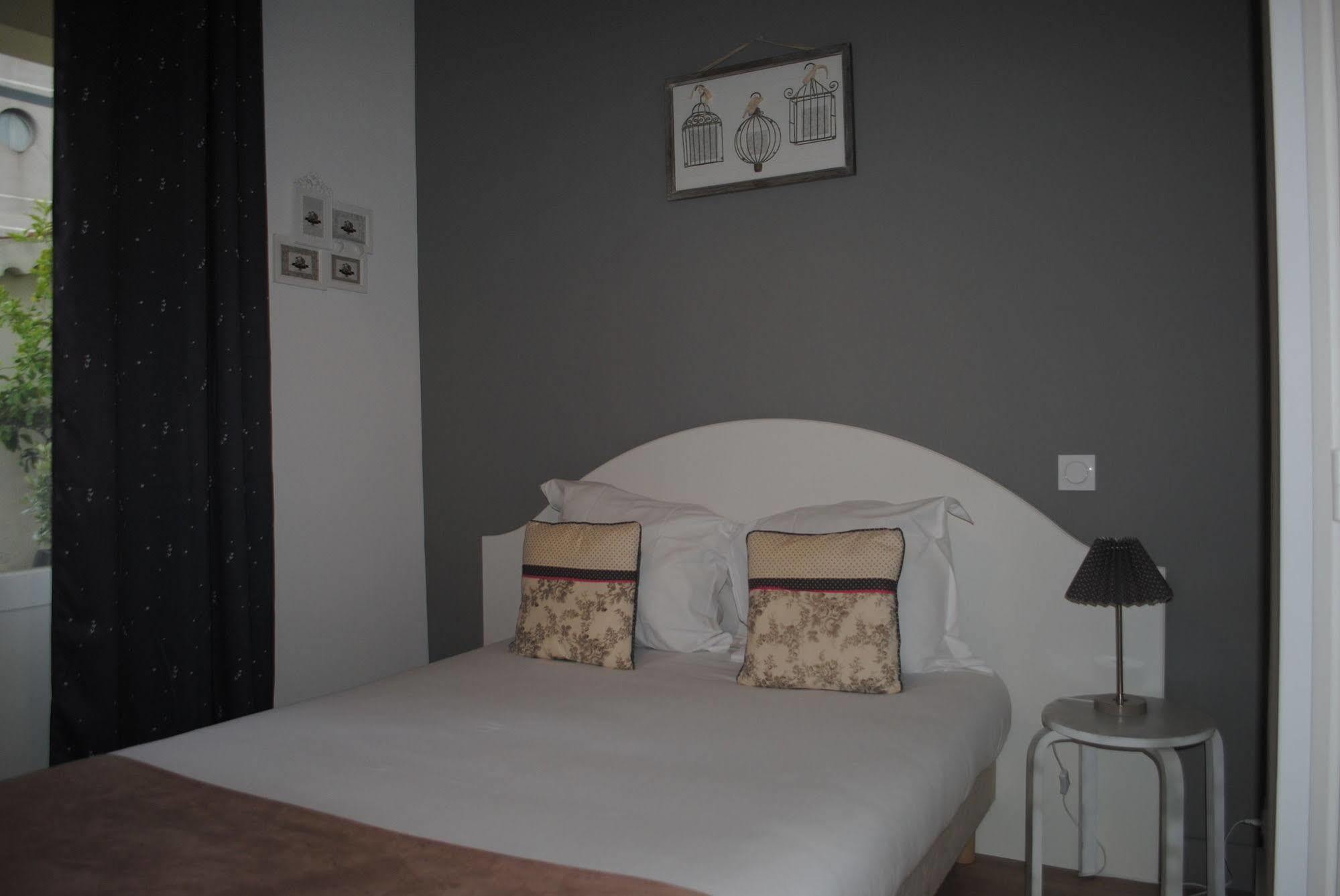 La Des Oliviers De Charme Hotel 3*